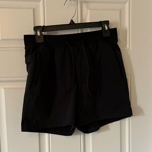 Black Men’s Lululemon Zeroed In 5’ inseam shorts